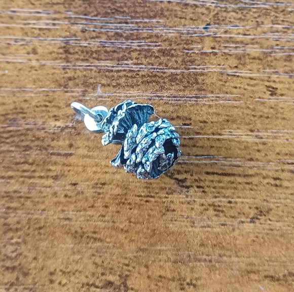 Vintage James Avery Pine Cone Charm Sterling Silver Retired Not Signed - Picture 4 of 6